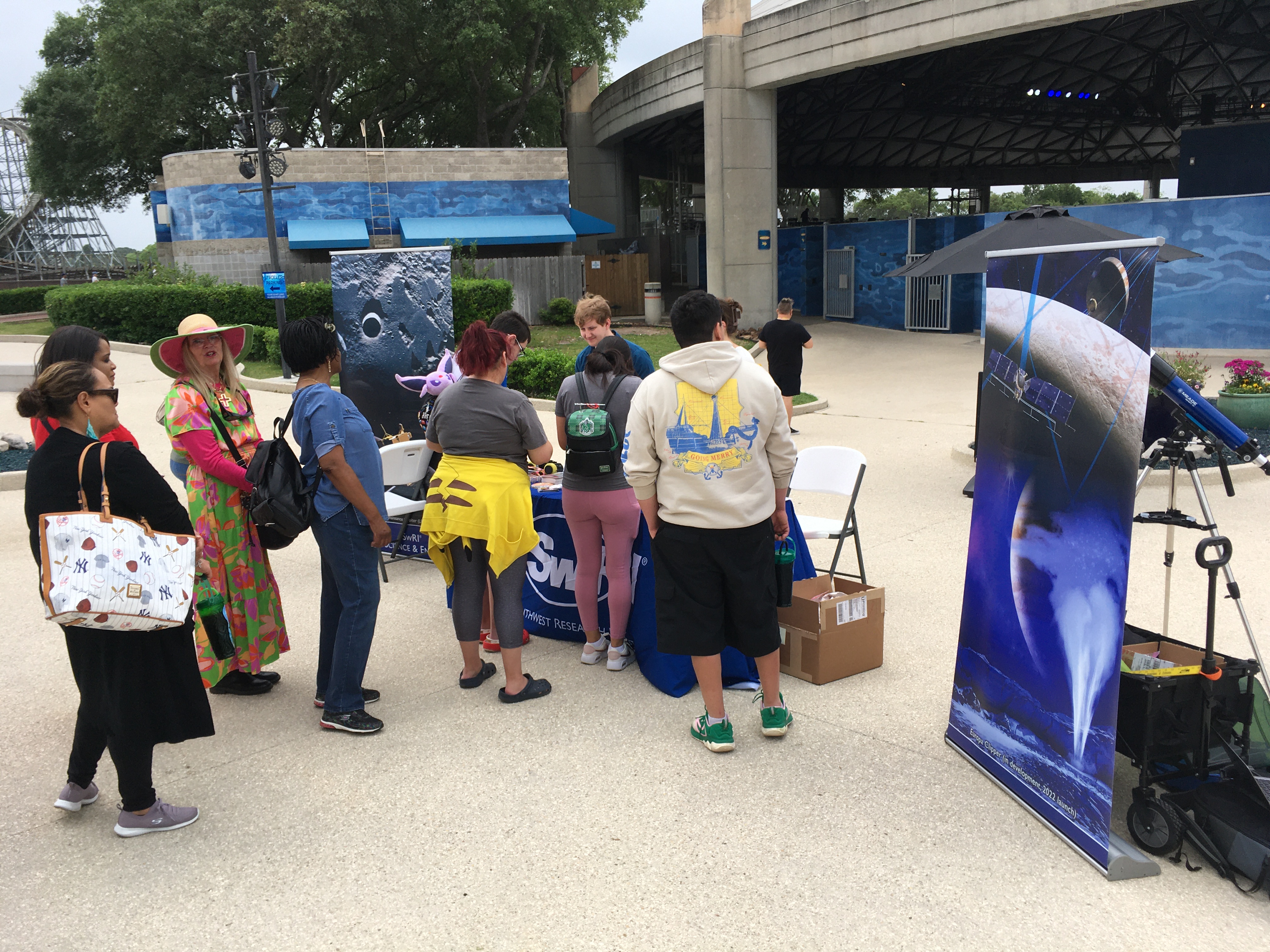 SwRI Booth at SeaWorld