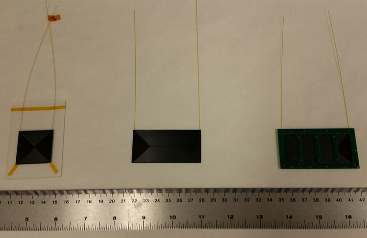 Silicon-based MEMS analytical columns