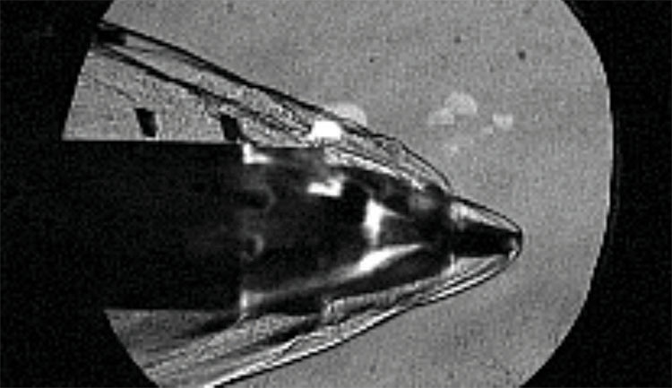 Black and white schlieren image of an additively manufactured test article