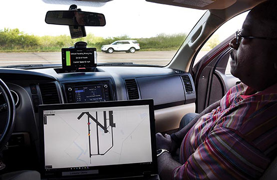 In cabin traffic monitor showing route