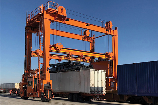 Electric/hybrid cargo-handling crane