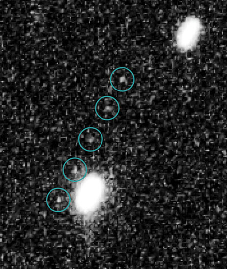 Series of images of MU69 across the space horizon