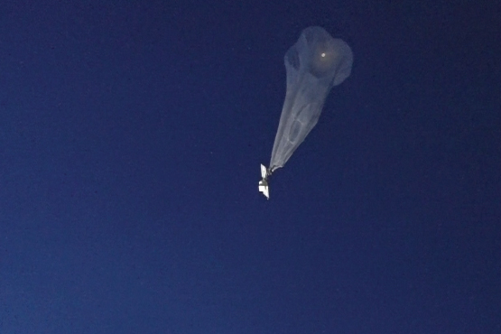 Stratospheric balloon evaluating a digitized radio frequency recording system