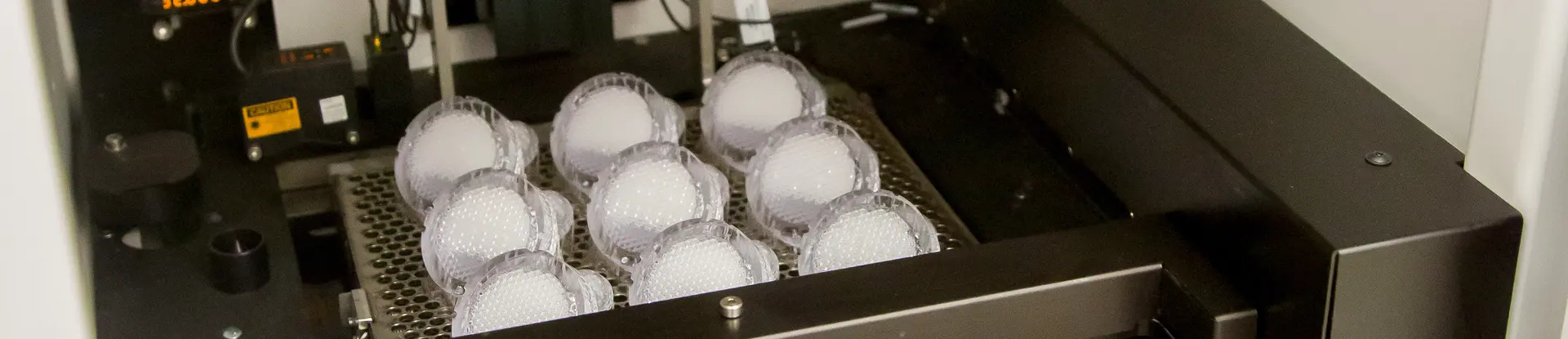 Single-use 3D bioreactor equipment 