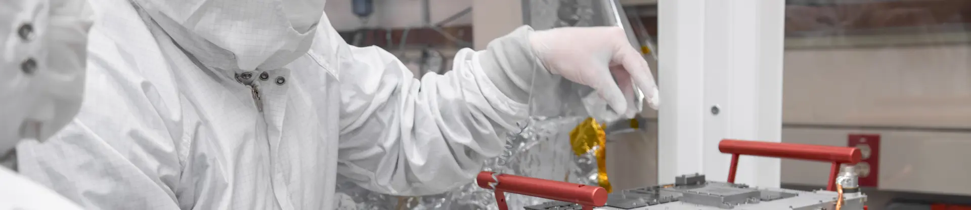 Two researchers during Europa-UVS clean cabin testing