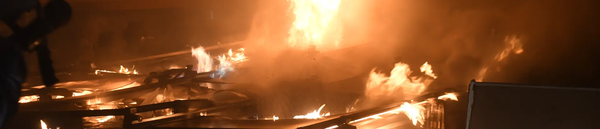 Large-scale fire testing of photovoltaic panel systems