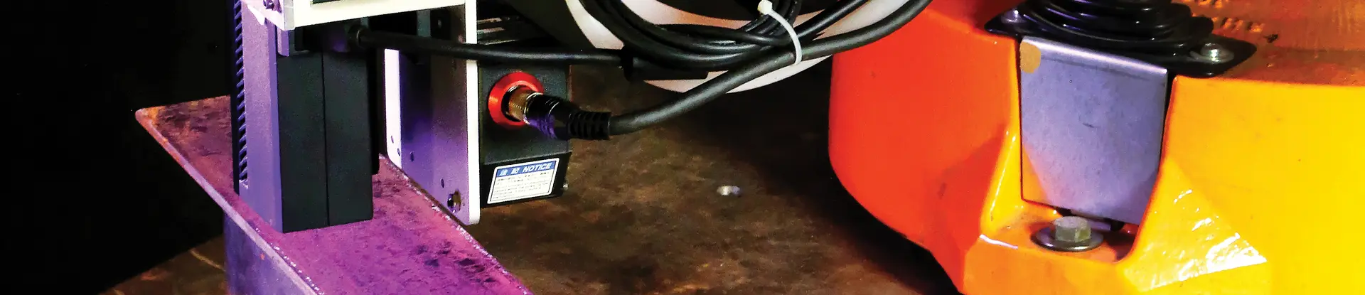 Robot arm carrying out SwRI Scan n Plan instructions