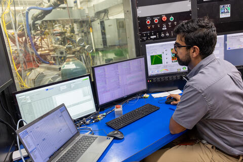 Researcher on a computer detecting pre-ignitions in real-time