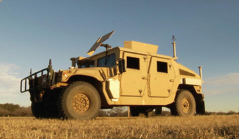 military HMMWV is outfitted with Southwest Research Institute’s AVM-375 low-profile antenna set