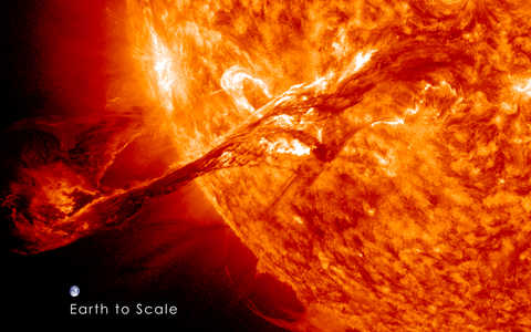 Coronal mass ejection with Earth to scale