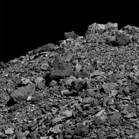 Rocky fragments dominating the surface of Bennu