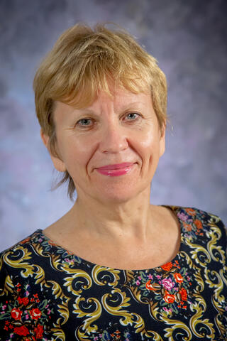 Professional Portrait of Svitlana Kroll