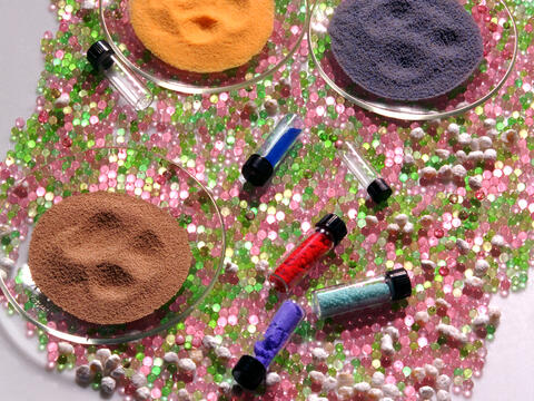 microspheres and microcapsules with diameters ranging from several microns to millimeters