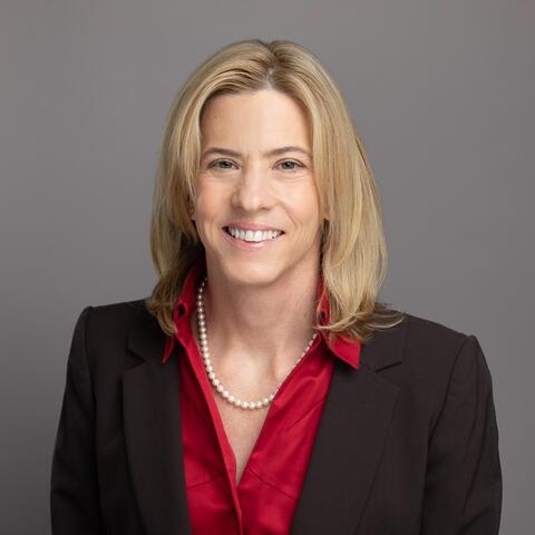 professional portrait of Molly Isbell