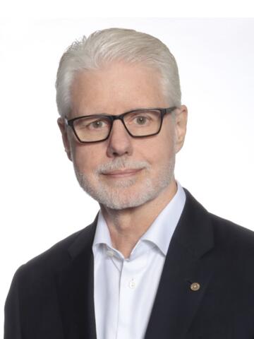 Portrait of Phillip D. Green