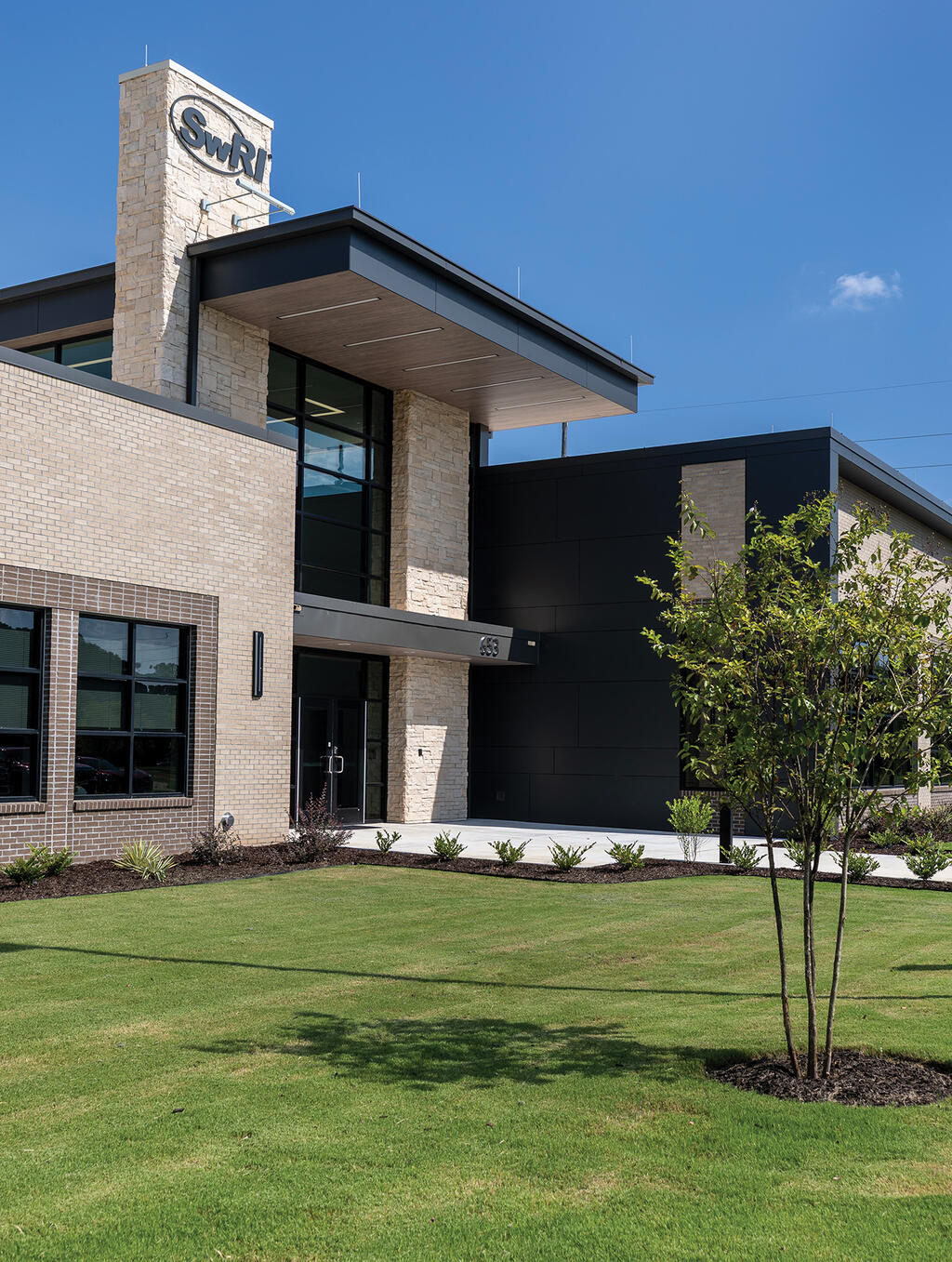Front facade of SwRI's new building in Warner Robins, GA
