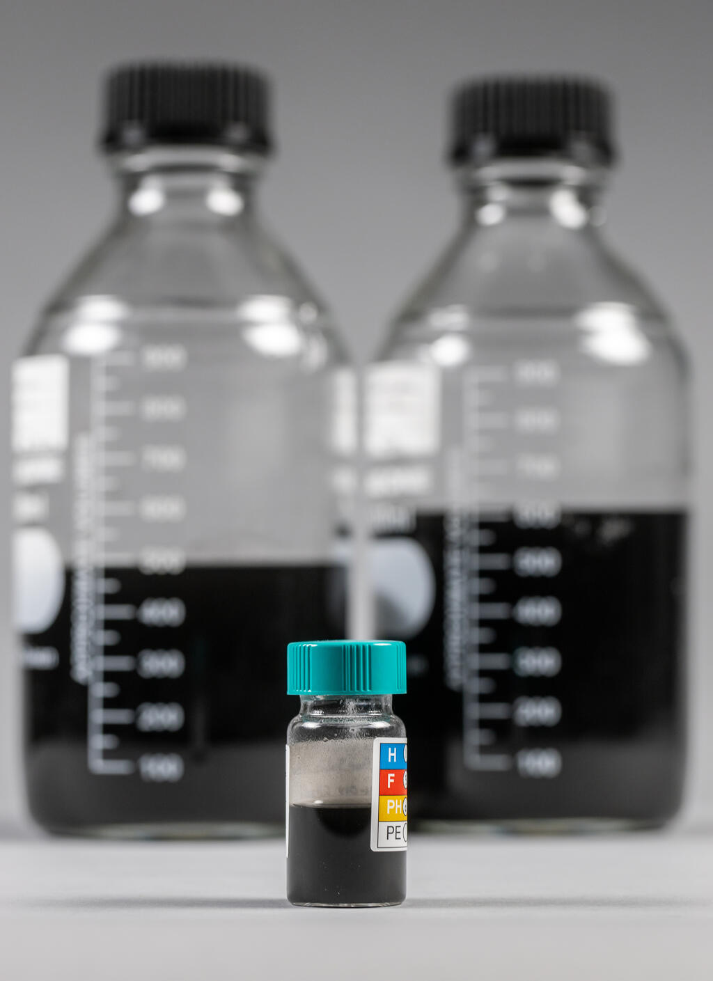 The graphene, which is suspended in a fluid, is useful for a variety of applications. 