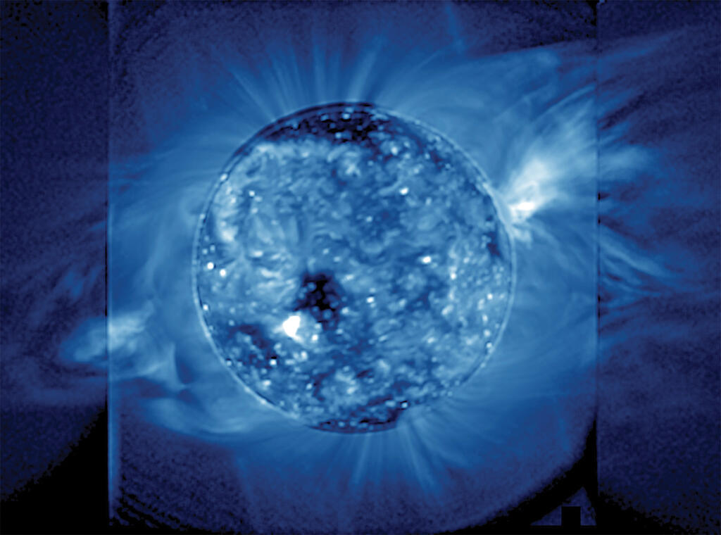 illustration of web-like plasma structures in the Sun’s middle corona